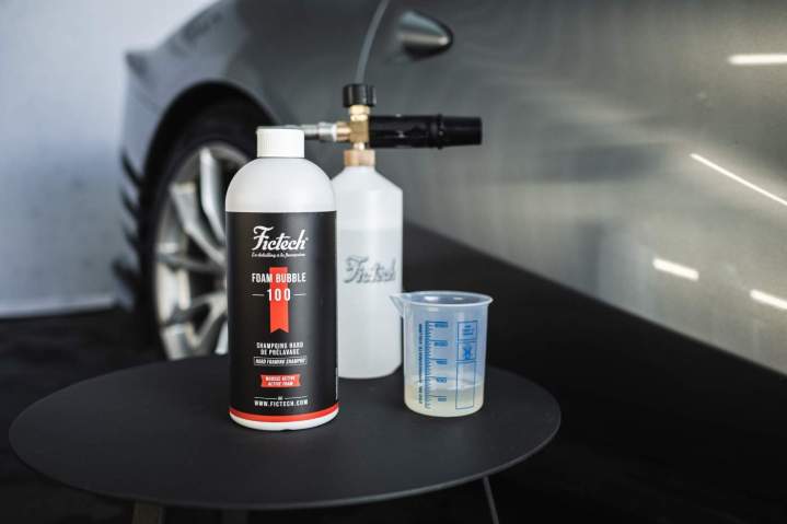 Vente de produit de lavage auto au Tampon